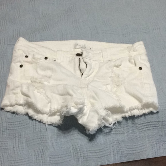 oasis by eunina shorts